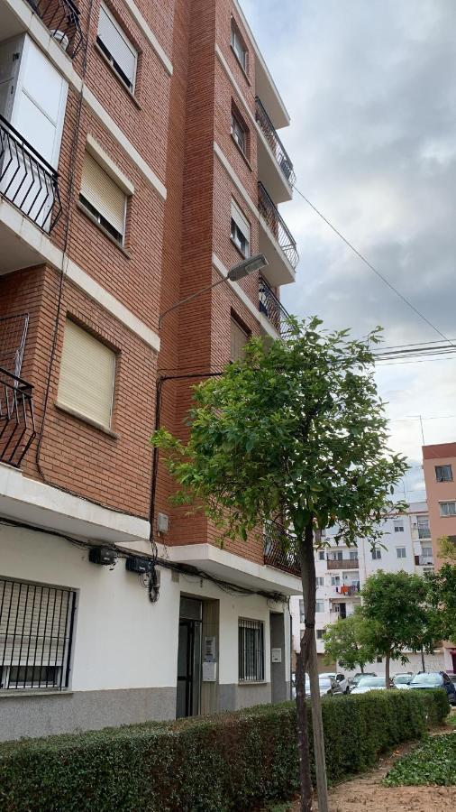 Hotel Habitacion Privada En Piso Compartido Walencja Zewnętrze zdjęcie